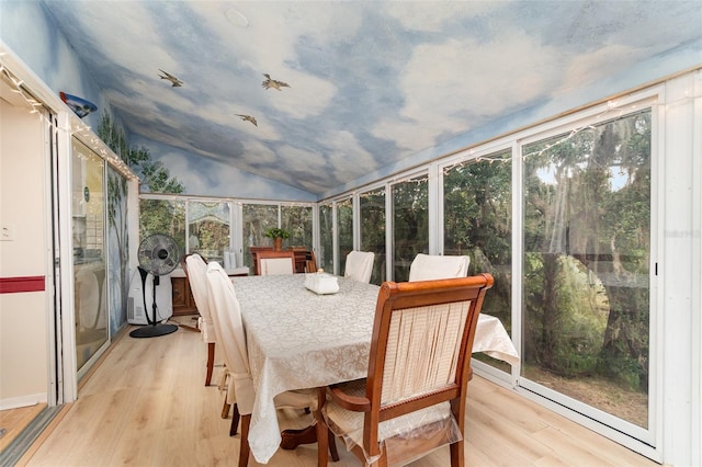 6605 NE Masters Ave, Arcadia, FL 34266 - sunroom / solarium with lofted ceiling