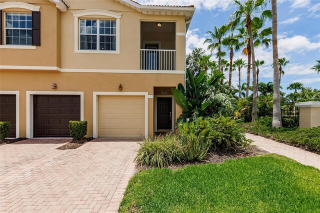 8098 Moonstone Dr Unit 17-203, Sarasota, FL 34233 - photo 4