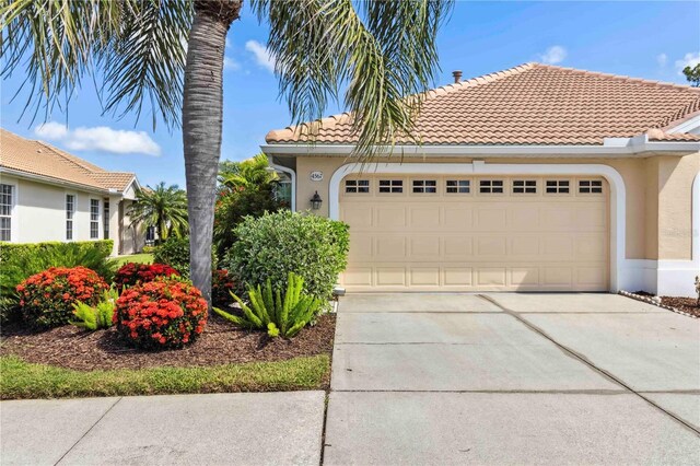 4567 Whispering Oaks Dr, North Port, FL 34287 - photo 2