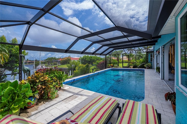 1418 Grebe Dr, Punta Gorda, FL 33950 - outdoor pool with a patio area and glass enclosure