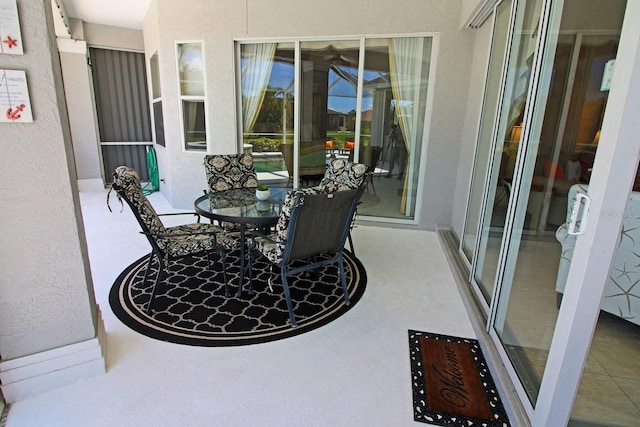 260 Rotonda Blvd E, Rotonda West, FL 33947 - view of patio featuring outdoor dining space