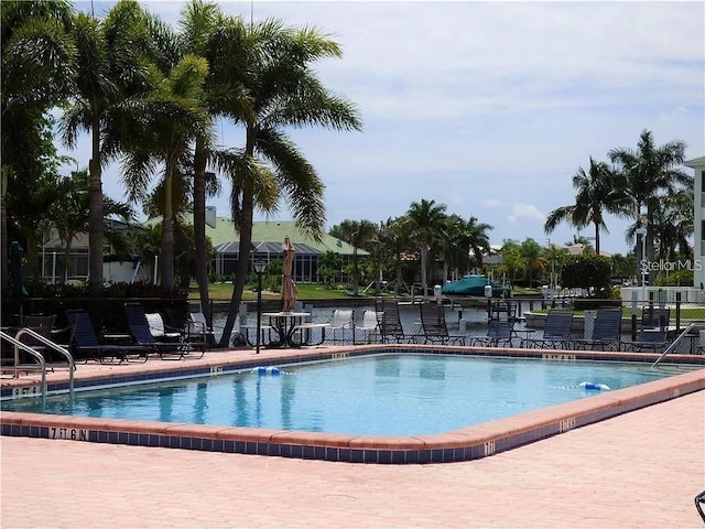 311 Garvin St Unit 301B, Punta Gorda, FL 33950 - view of community pool