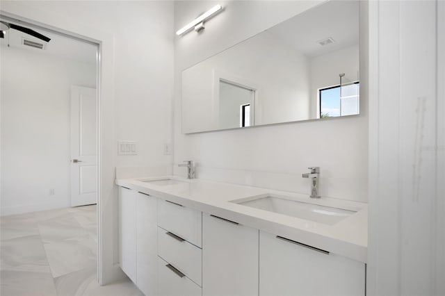 17200 Mint Ln, Punta Gorda, FL 33955 - full bath featuring double vanity