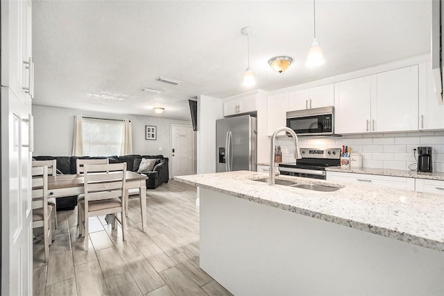 3612 Patina Dr, Tampa, FL 33619 - photo 3