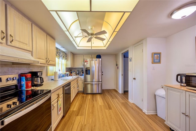 5585 Pendlewood Ln, Fort Myers, FL 33919 - photo 4