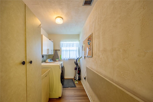 5585 Pendlewood Ln, Fort Myers, FL 33919 - photo 7