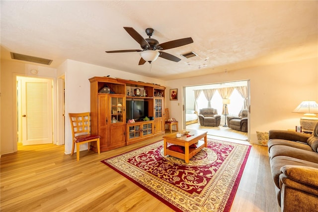 5585 Pendlewood Ln, Fort Myers, FL 33919 - photo 12