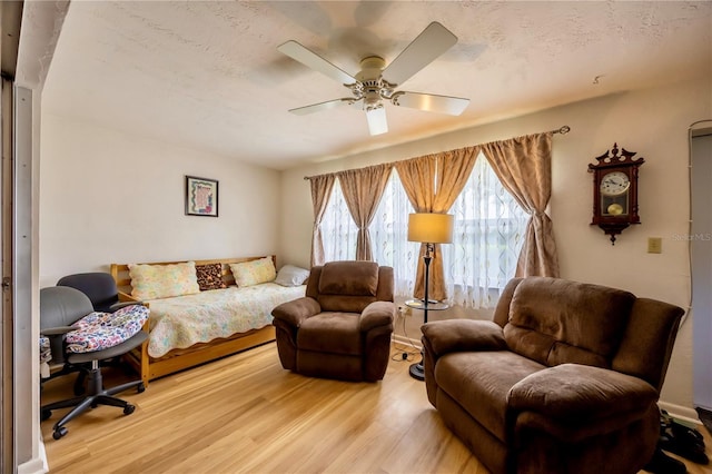 5585 Pendlewood Ln, Fort Myers, FL 33919 - photo 24