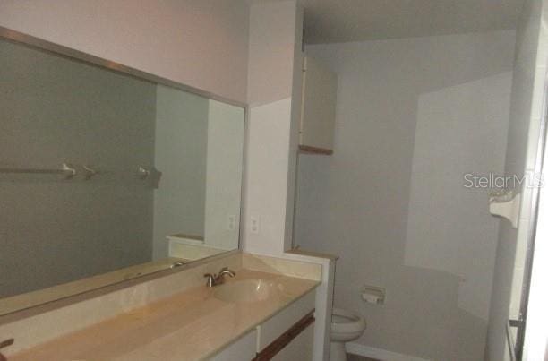 429 Cerromar Ln Unit 353, Venice, FL 34293 - full bathroom with vanity and toilet