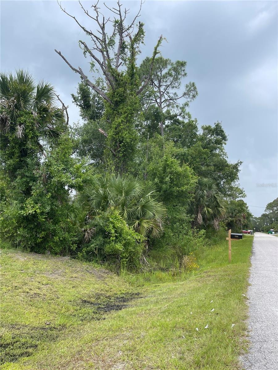 Bellafonte Ave, North Port, FL 34286