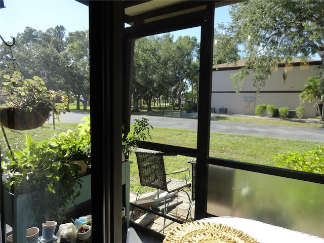 4022 Beaver Ln Unit 700B, Port Charlotte, FL 33952 - view of sunroom / solarium