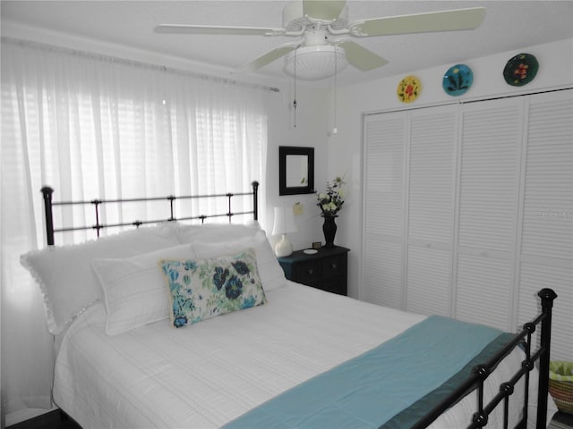 4022 Beaver Ln Unit 700B, Port Charlotte, FL 33952 - bedroom with a closet and a ceiling fan