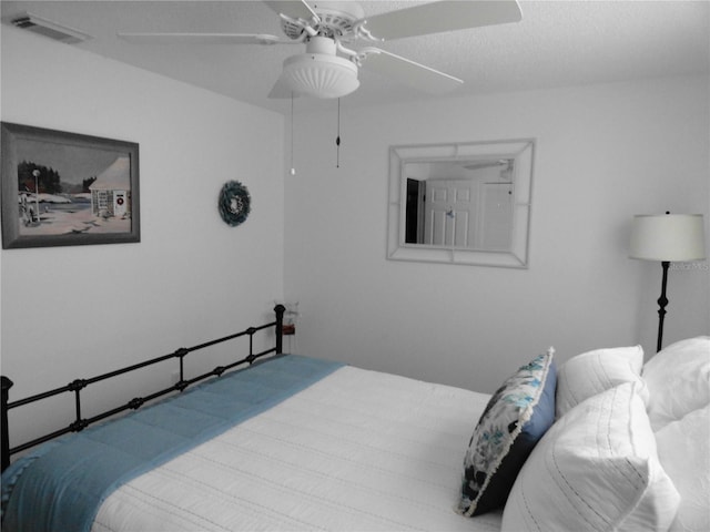 4022 Beaver Ln Unit 700B, Port Charlotte, FL 33952 - bedroom featuring a ceiling fan