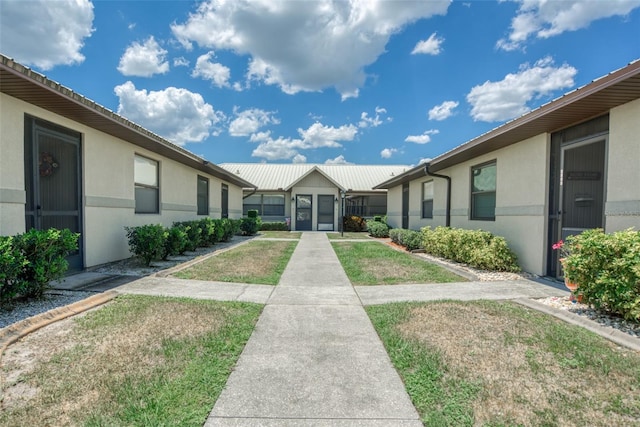 2103 Villaway E, Sebring, FL 33876 - view of yard
