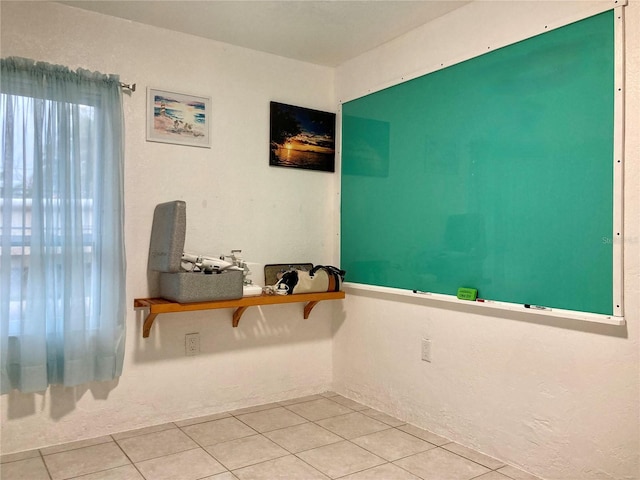 232 Darst Ave, Punta Gorda, FL 33950 - view of tiled empty room