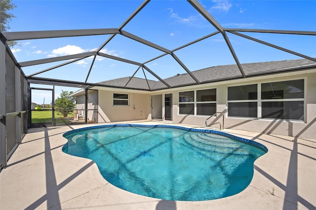 25451 Kowloon Ln, Punta Gorda, FL 33983 - swimming pool featuring a patio and a lanai
