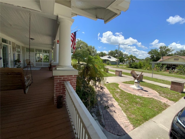 606 E Oak St, Arcadia, FL 34266 - view of yard featuring covered porch