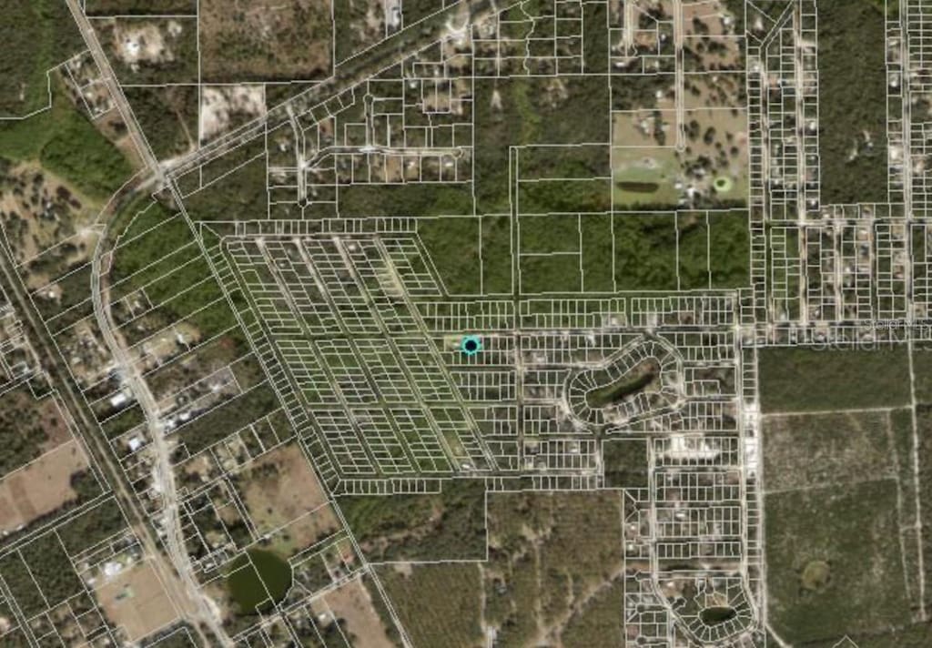 711 Hickory Nut Trl, Satsuma, FL 32189 - photo 2