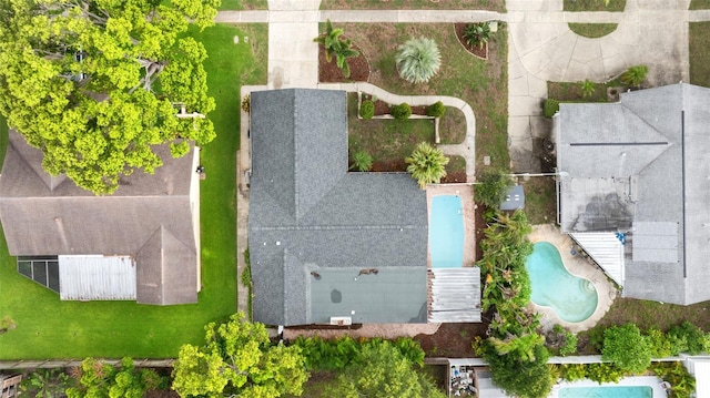 11772 96th Pl, Seminole, FL 33772 - bird's eye view of a pool area