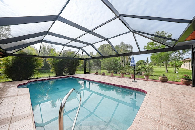 25499 Taltal Dr, Punta Gorda, FL 33983 - outdoor pool featuring a patio and glass enclosure
