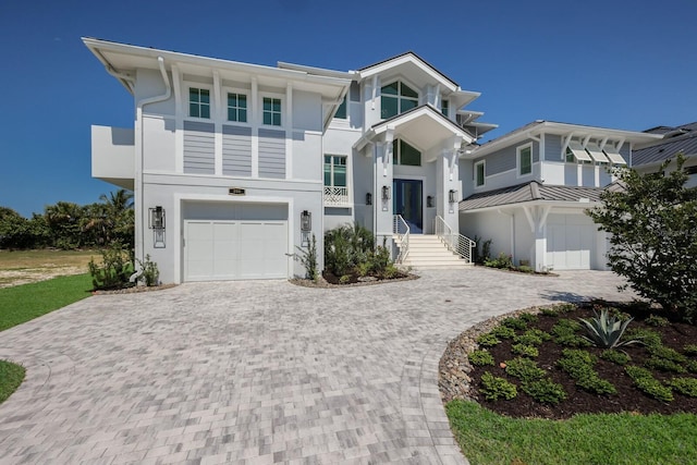 view of front facade featuring a garage