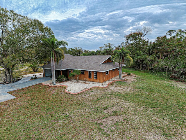 exterior space featuring a lawn