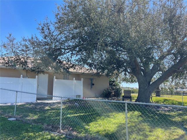 exterior space with a front yard