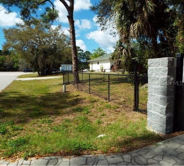 Listing photo 3 for 17314 Wellsley Ave, Port Charlotte FL 33954