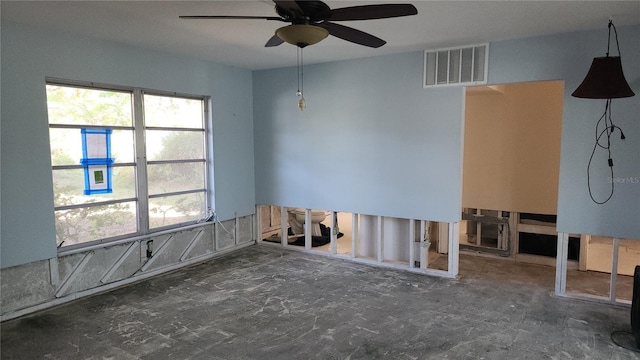 spare room featuring ceiling fan