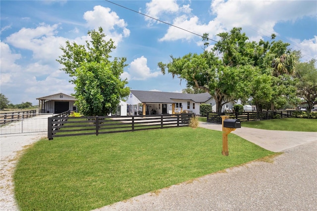 view of front of house featuring a front yard