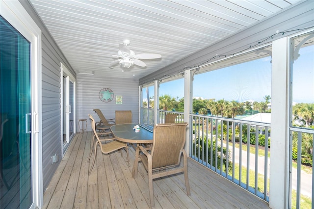 deck with ceiling fan