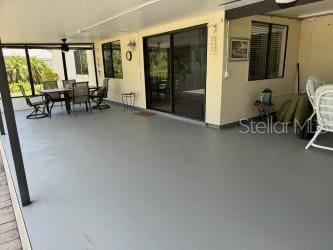 view of patio with ceiling fan