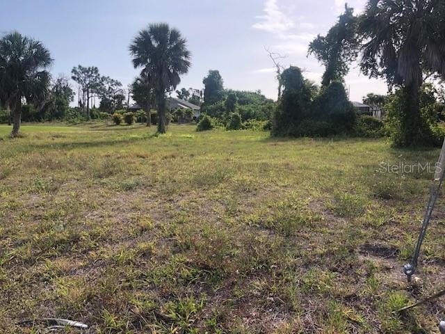 Listing photo 2 for 833 Boundary Blvd, Rotonda West FL 33947