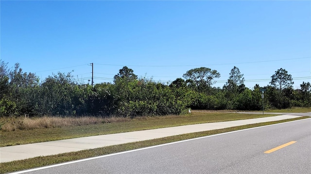 Listing photo 3 for 10072 St Paul Dr, Port Charlotte FL 33981