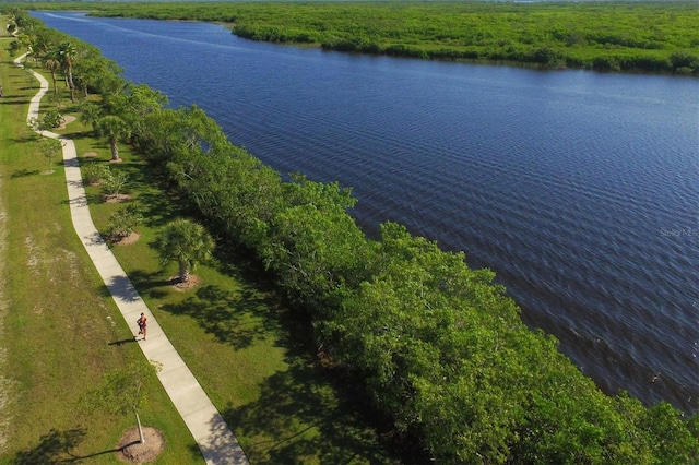 bird's eye view featuring a water view