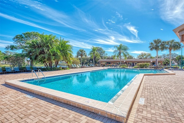 view of swimming pool