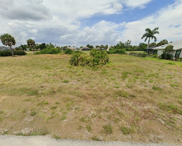 Listing photo 2 for 66 Fairway Rd, Rotonda West FL 33947