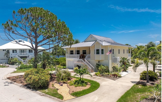 view of front of home featuring a porch