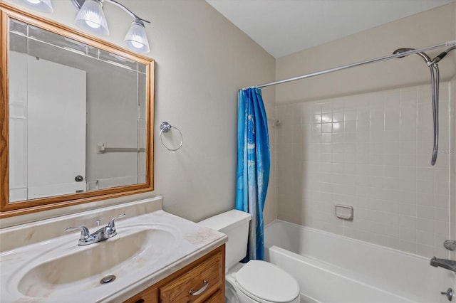 full bathroom with toilet, vanity, and shower / bath combo