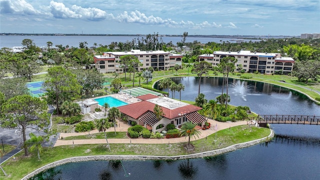 bird's eye view with a water view