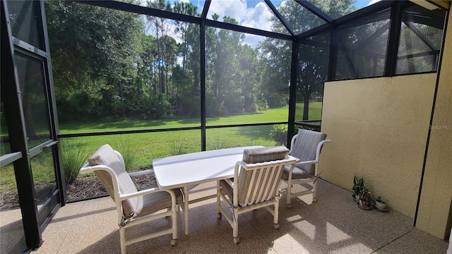 view of sunroom / solarium