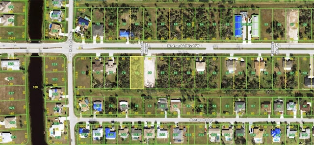 Listing photo 2 for 283 Rotonda Blvd W, Rotonda West FL 33947