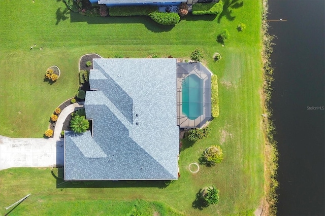 bird's eye view with a water view