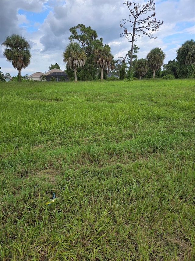 Listing photo 2 for 731 Boundary Blvd, Rotonda West FL 33947