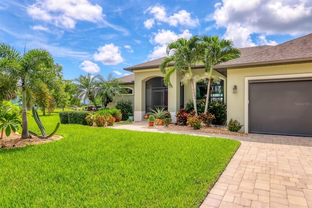 view of yard featuring a garage