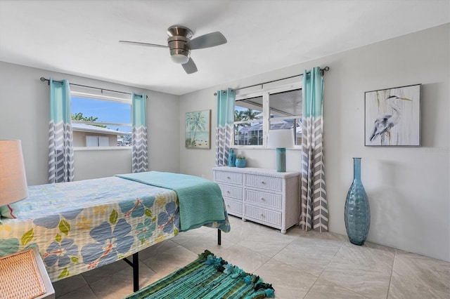 bedroom with ceiling fan