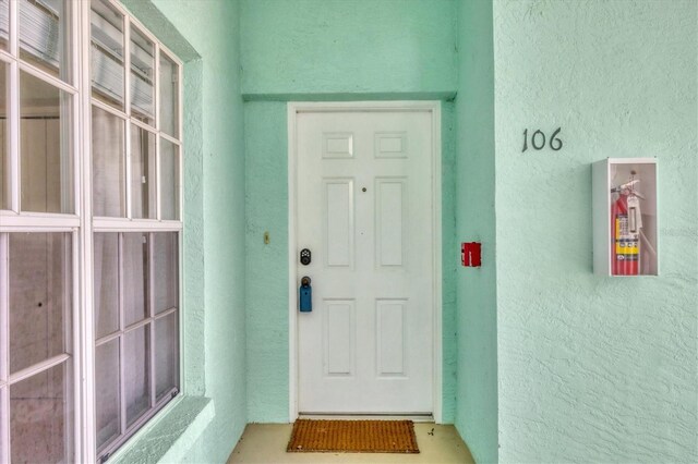 19385 Water Oak Dr Unit L-106, Port Charlotte, FL 33948 - photo 2