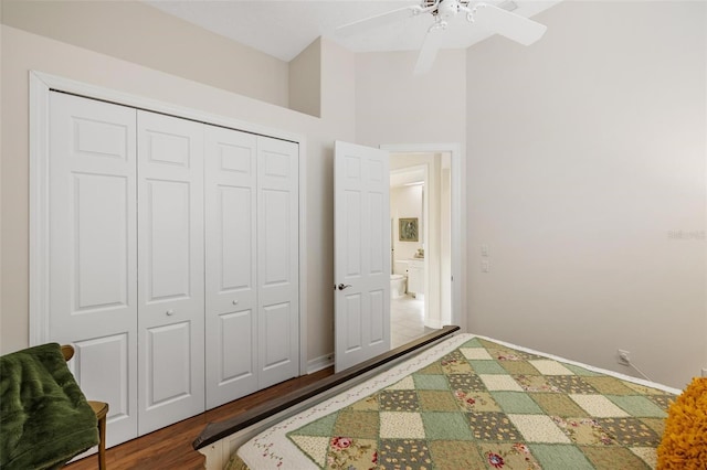 bedroom featuring a closet, ceiling fan, and hardwood / wood-style flooring