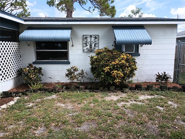 view of home's exterior