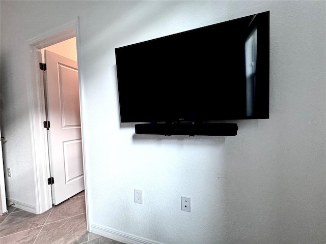 room details featuring tile patterned floors